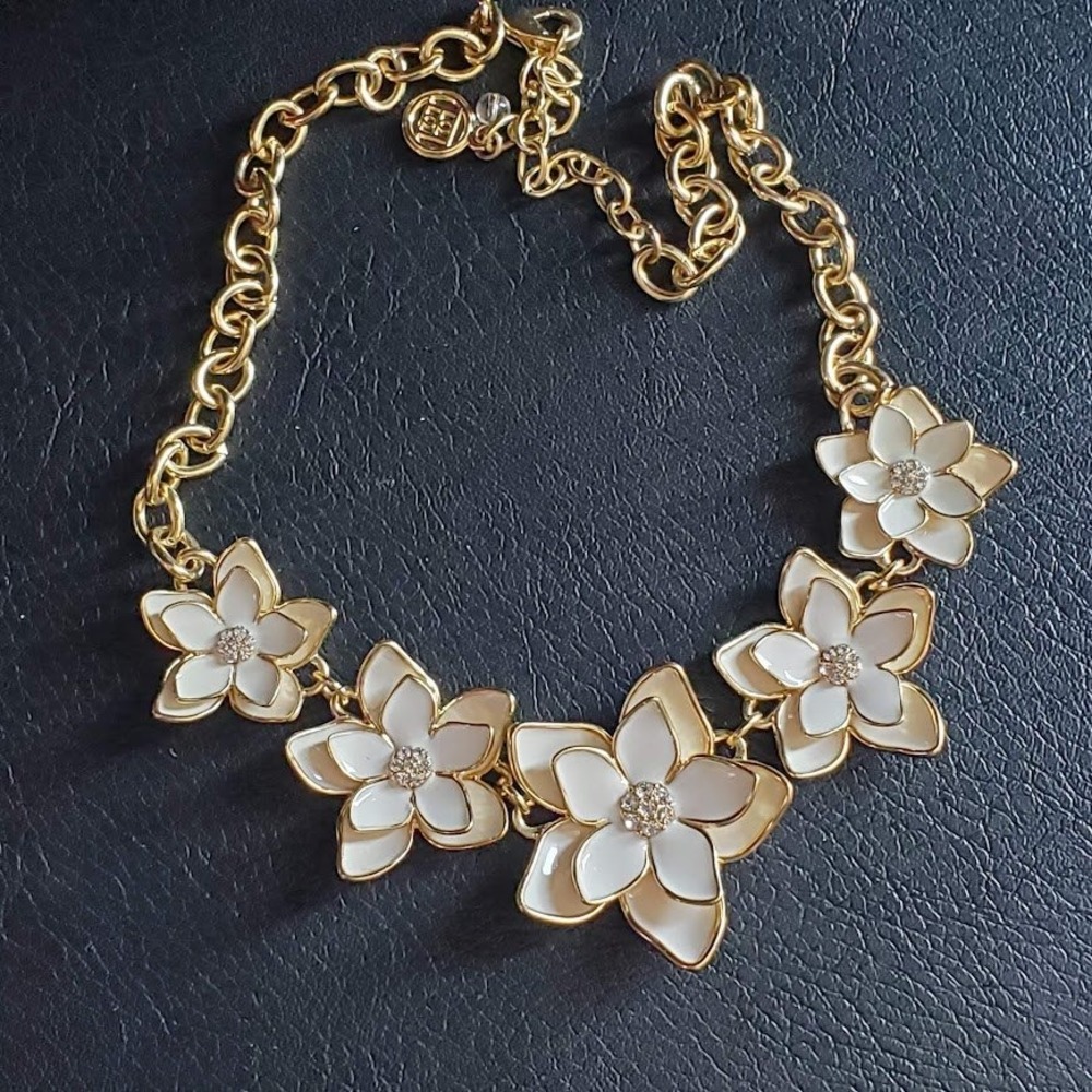 Dana Buchman White Enamel Flower Statement Necklace Gold Tone Floral Bib
